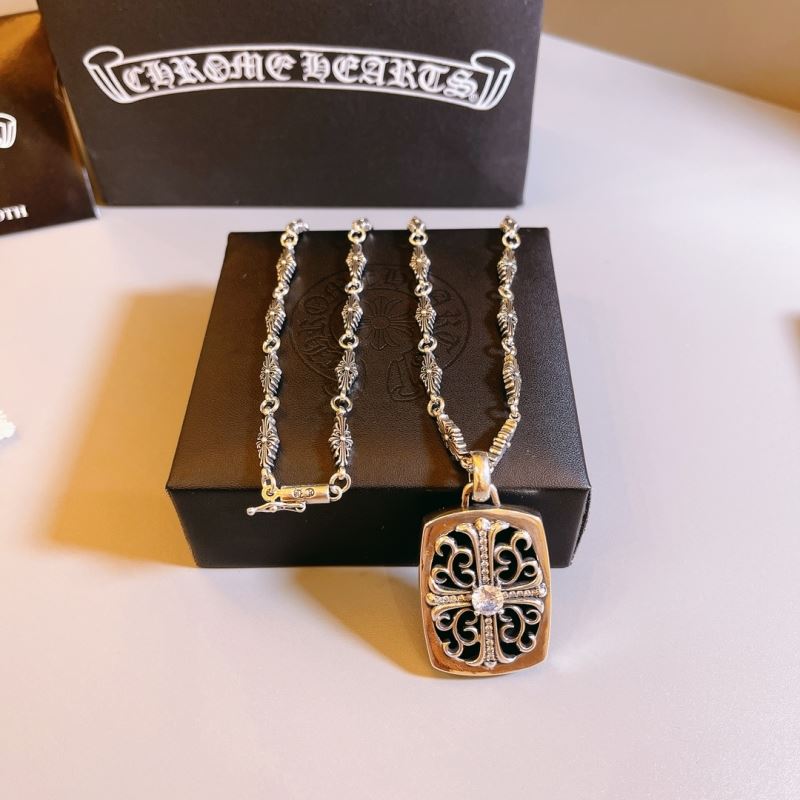 Ch*0me He**ts necklaces